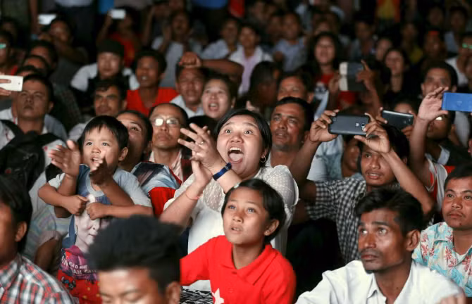 Toan canh cuoc bau cu Myanmar qua anh-Hinh-8