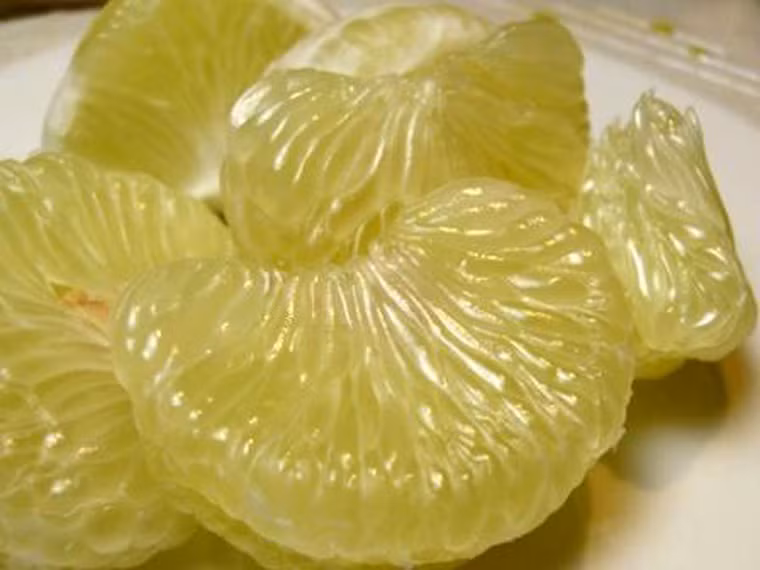 Các chuyên gia khuyến khích tăng cường loại quả này nhằm góp phần giảm nguy cơ ung thư bàng quang, vú, cổ tử cung, đại tràng, dạ dày và thực quản. Lưu ý, bạn chỉ nên hấp thu vitamin C từ các loại quả, rau xanh. Việc sử dụng vitamin C từ thuốc bổ sung được khẳng định không mang lại tác dụng này.