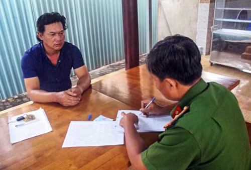 Ghen tuong, “phi cong tre” sat hai chu nha nghi hon minh 16 tuoi