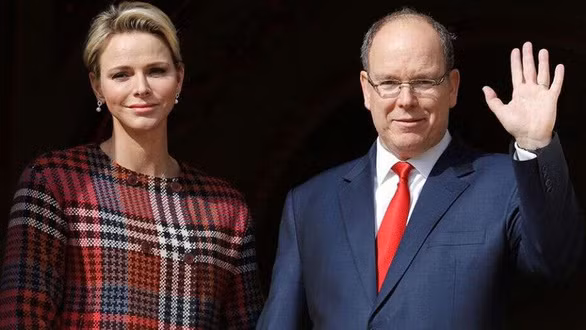 Ngày 19/3, cung điện Monaco thông báo Thân vương Albert II có kết quả dương tính với SARS-COV-2. Tuy nhiên, cung điện Monaco khẳng định sức khỏe của Thân vương Albert II không đáng lo ngại.