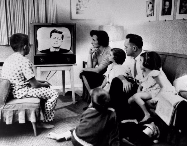 Sau khi xem xong buổi tranh luận, nhiều cử tri cho rằng ứng viên Kennedy sẽ giành chiến thắng trong cuộc bầu cử Tổng thống Mỹ.