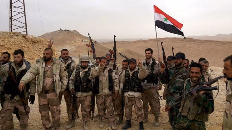 Quân đội Syria trước đó đã tạm dừng cuộc tấn công của họ ở phía Đông Nam Idlib do điều kiện thời tiết; tuy nhiên, họ có khả năng tiếp tục hành động trong những ngày tới khi Nga đã vào cuộc trở lại.