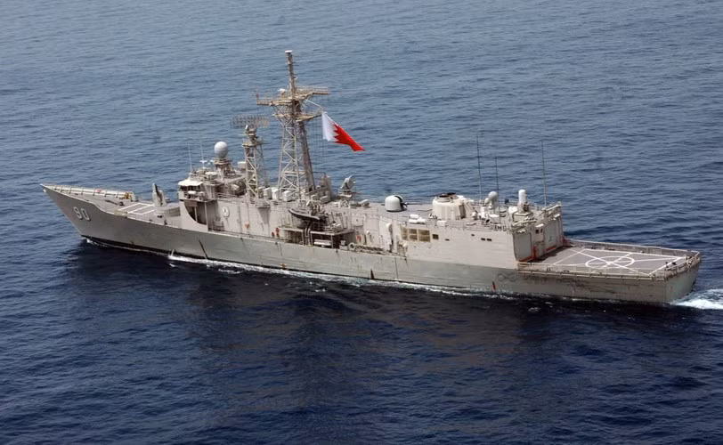Khinh hạm lớp Oliver Hazard Perry do Mỹ thiết kế từ giữa những năm 1970 để hộ tống các đoàn tàu đổ bộ, tàu hậu cần, nhóm tàu sân bay chiến đấu.
