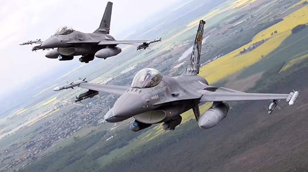 “Nhưng cần nhấn mạnh, Không quân Ukraine phải có ưu thế trên không tại khu vực này và sở hữu máy bay chỉ huy - cảnh báo sớm (AWACS). Bên cạnh đó, họ cần khắc phục sự can thiệp từ những hệ thống tác chiến điện tử của chúng tôi”.
