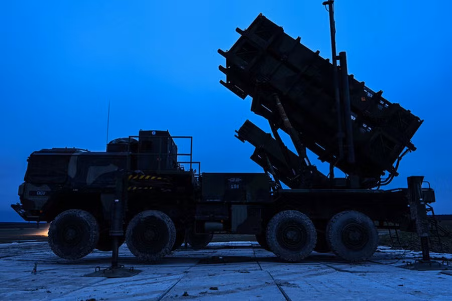 Moskva cảnh báo, việc triển khai hệ thống phòng không Patriot ở chiến trường Kharkiv, bất chấp mọi nỗ lực của các chuyên gia quân sự Mỹ và Ukraine, sẽ không làm thay đổi cán cân lực lượng ngoài mặt trận.