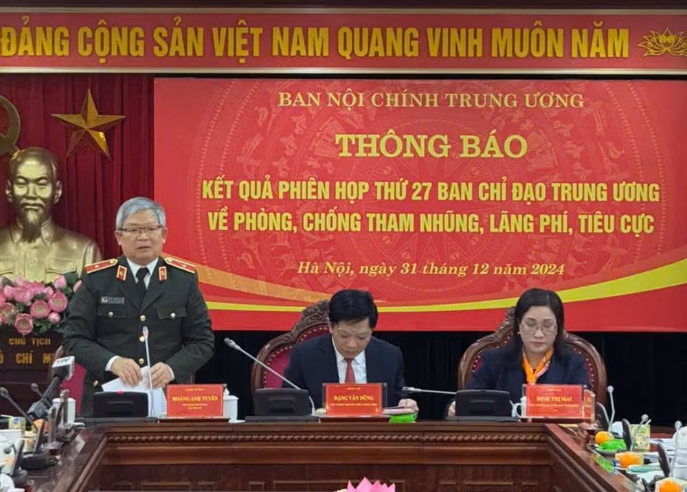 Khởi tố Giám đốc Công ty SJC Lê Thúy Hằng Khoi to Giam doc Cong ty SJC Le Thuy Hang