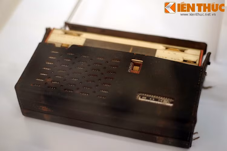 Radio Sony, kỷ vật của đồng chí Nguyền Văn Điểu, sử dụng từ năm 1961 khi ông đi B chiến đấu ở B5 (Quảng Ngãi, Quảng Nam, Bình Định).