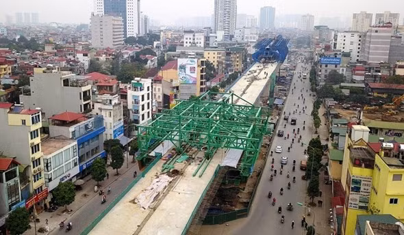  Dự án đường Vành đai 2 Ngã Tư Vọng - Vĩnh Tuy thực hiện theo hình thức đối tác công tư (PPP), hợp đồng xây dựng - chuyển giao (BT), với tổng vốn đầu tư hơn 9.400 tỷ đồng. 