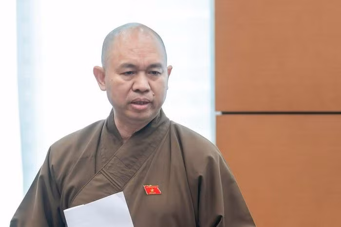 Dai bieu Quoc hoi: Can tru diem giay phep lai xe neu vi pham giao thong