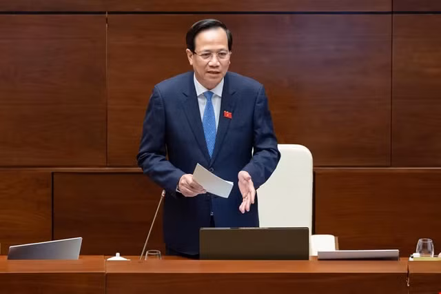 Trinh Quoc hoi 2 phuong an rut bao hiem xa hoi mot lan