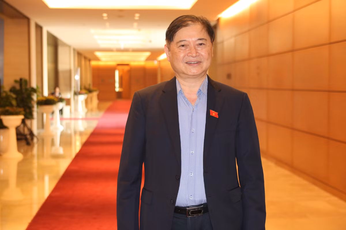 Chủ tịch Phan Xuân Dũng: Phát huy tối đa trí tuệ của trí thức trong xây dựng Thủ đô Chu tich Phan Xuan Dung: Phat huy toi da tri tue cua tri thuc trong xay dung Thu do