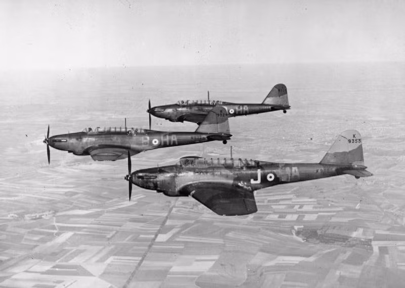 Được xếp hạng vào loại máy bay ném bom hạng nhẹ,nhưng chiếc Fairey Battle của Không quân Hoàng gia Anh vẫn có thể tham gia không chiến như một chiếc tiêm kích sau khi cắt hết bom. Nguồn ảnh: Flickr.