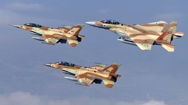 Theo đó các mục tiêu không kích của Không quân Israel hôm 9/5 hầu hết đều nhắm vào các căn cứ hoặc kho tàng quân sự của Iran nằm ở phía Nam Damascus. Nguồn ảnh: Avia.
