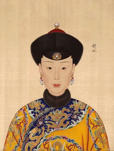 Lời nguyền của một kẻ sắp chết này không được mấy ai quan tâm, bao đời nhà Thanh vẫn trải qua vững bền, Hoàng đế thuộc dòng dõi Ái Tân Giác La vẫn cứ cưới thê thiếp thuộc Diệp Hách Na Lạp thị về Hậu cung.