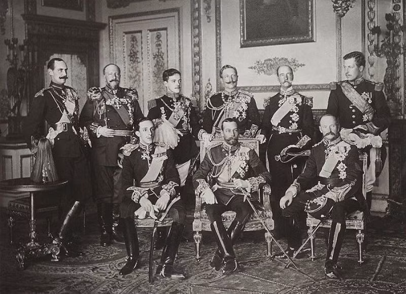 Bức ảnh 9 vị vua châu Âu được chụp lần đầu tiên và lần duy nhất ngày 20/5/1910.