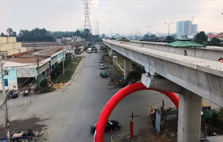 Tuyến đường sắt Metro Bến Thành - Suối Tiên đang mỗi ngày dần hình thành.