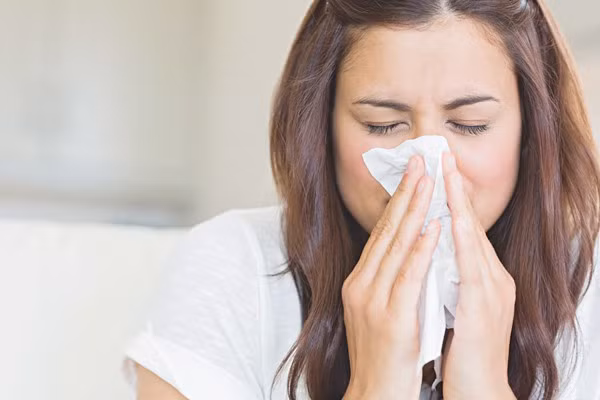 Biến chứng nguy hiểm lên não khi chủ quan với bệnh viêm xoang Bien chung nguy hiem len nao khi chu quan voi benh viem xoang