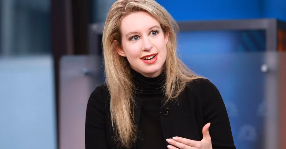 Elizabeth Holmes lớn lên trong một gia đình giàu có và có quyền lực. Đây chính là tiền đề cho sự nghiệp không bao giờ thất bại của Elizabeth Holmes.