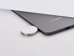 Viên pin 5.700mAh hỗ trợ sạc nhanh 80W có dây và 50W không dây.(Ảnh: notebookcheck-cn)