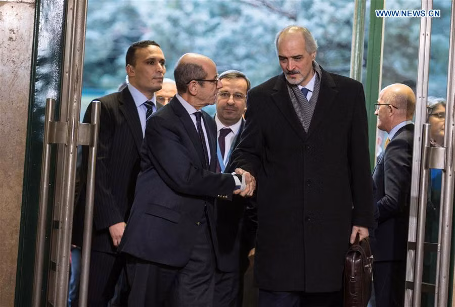 Đại diện thường trực của Syria ở Liên Hiệp Quốc Bashar Jaafari tới nơi tổ chức hòa đàm Geneva hôm 29/1.