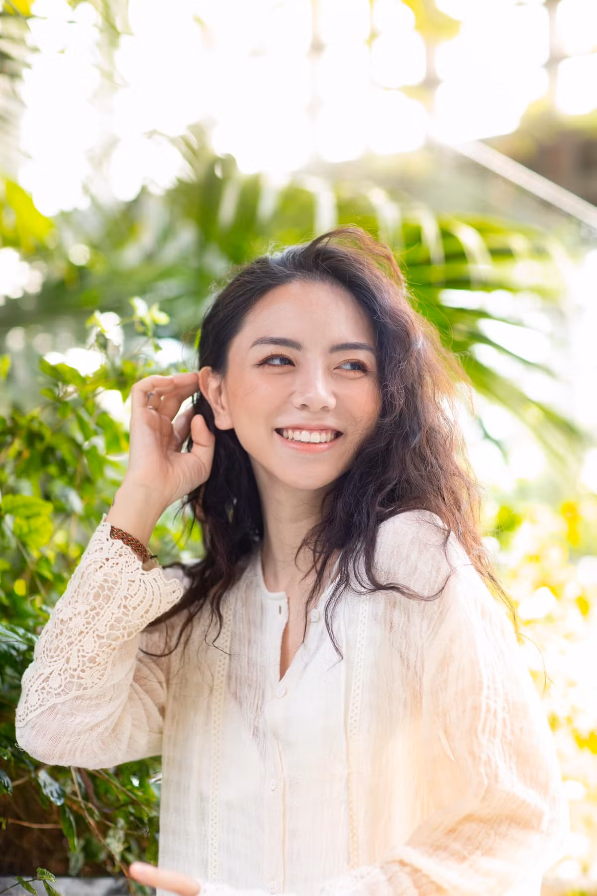 Ngay sau đó, những thông tin về con gái cô giáo Văn Thùy Dương - rich kid Đặng Tiểu Tô Sa cũng được cư dân mạng đặc biệt quan tâm.