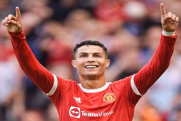 Ronaldo 'khich' cau thu MU voi bai phat bieu cuc chat