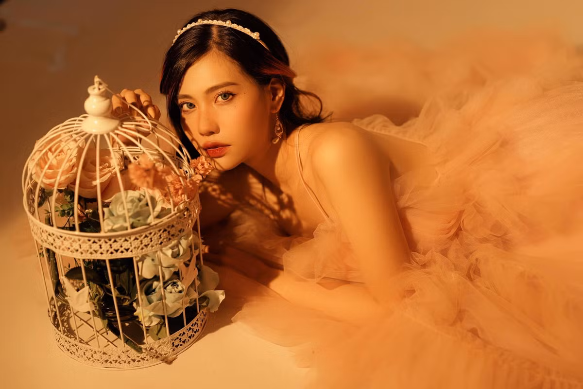 Không chỉ nhờ nội dung mới mẻ mà lối nói chuyện hài hước của của cô nàng cũng là yếu tố then chốt để cộng đồng mạng theo dõi ngày một nhiều hơn.