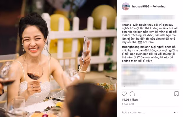 Bất ngờ hơn là Trương Hoàng Mai Anh và Linh Thỏ - 2 hot girl từ chương trình cũng đã để lại những bình luận khá tiêu cực dưới bài đăng này. Cụ thể, Mai Anh bày tỏ: "Mọi người chưa bỏ mặc bạn mà bạn đã không coi mọi người ra gì rồi. Bạn quên bạn đối xử với chúng tôi thế nào rồi à? Bạn nói những lời này để chứng minh cái gì vậy?".