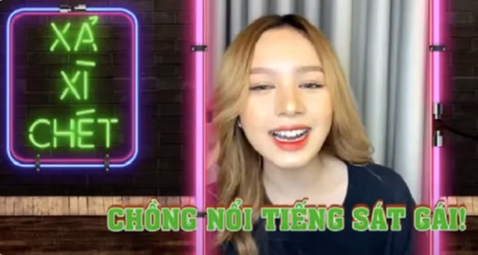 Xoài Non cho biết cô từng bị mắng vì hiểu lầm và cảm thấy oan ức, cô nàng cũng chia sẻ điều này bắt nguồn từ cơn ghen tuông của cô với bạn Xemesis.