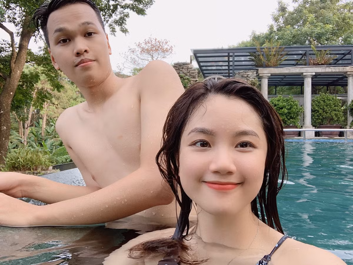 Là game thủ tài năng, "thần đồng" AoE Chim Sẻ Đi Nắng là game thủ có sức ảnh hưởng lớn nhất của cộng đồng đế chế Việt.