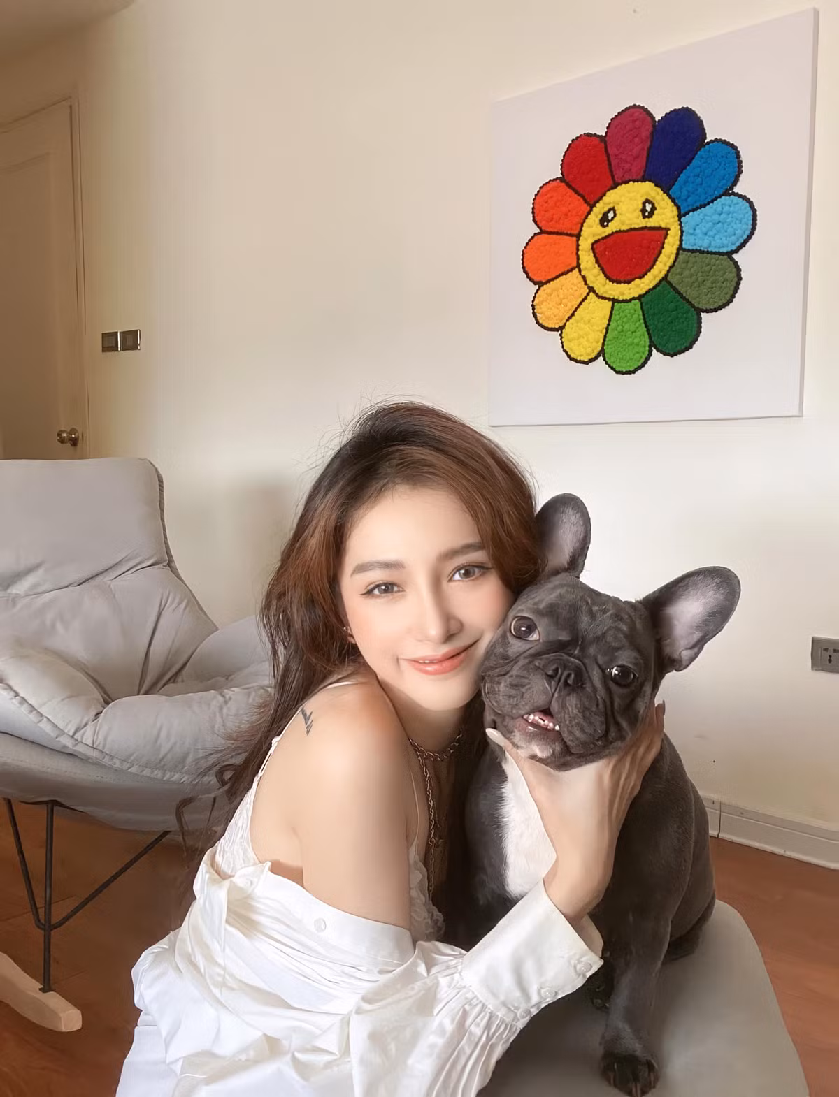 Linh Thỏ sau đó không có bất cứ chia sẻ gì thêm về lùm xùm này.