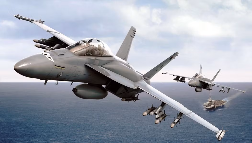 Tiêm kích hạm F/A-18 sẽ chưa bị mất vị thế trên trong một thời gian khá dài nữa, bởi vậy các máy bay hiện có sẽ phải được nâng cấp lên phiên bản Block III, dự kiến quá trình trên diễn ra vào năm 2030.