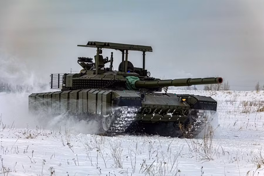 Bộ trưởng Shoigu nhấn mạnh cần phải hoàn thành đầy đủ mệnh lệnh quốc phòng cấp nhà nước, đồng thời ông biểu dương nhà máy đã thực hiện thành công những chỉ đạo được đặt ra trong đợt kiểm tra vừa qua.