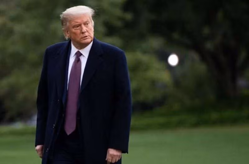 Toa an bac mot loat don kien cua ong Trump