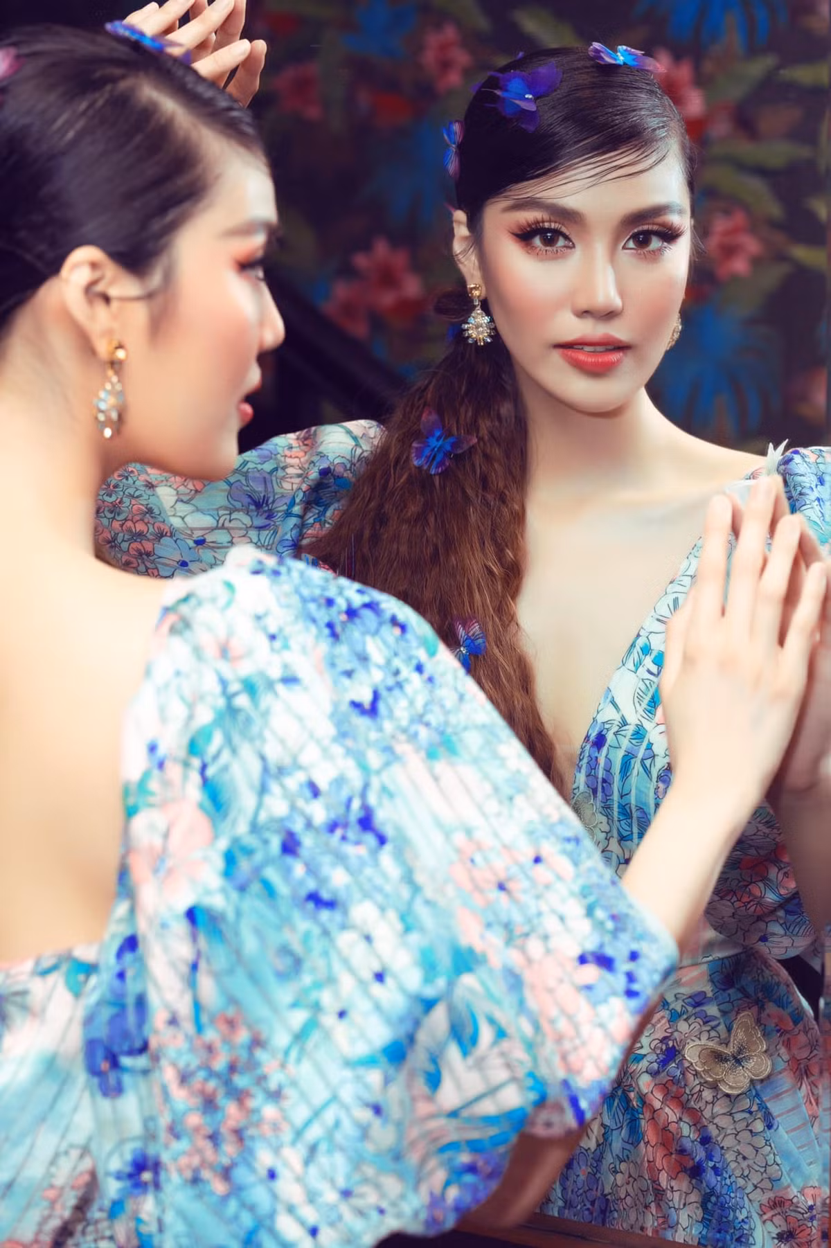 Hoa khôi Áo dài Lan Khuê ăn mặc ngày càng gợi cảm và sành điệu hơn sau khi sinh con đầu lòng.