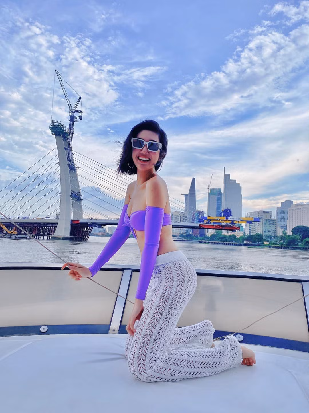 Sở hữu vóc dáng gợi cảm, Thúy Ngân thoải mái diện các trang phục sexy tôn dáng. Ảnh: Internet.