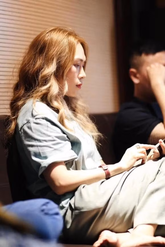 "Chị đại" như Mỹ Tâm cũng có lúc stress nặng vì lí do này - Hình 3 Tuy nhiên, cô đã mạnh mẽ bước qua ranh giới của mình.