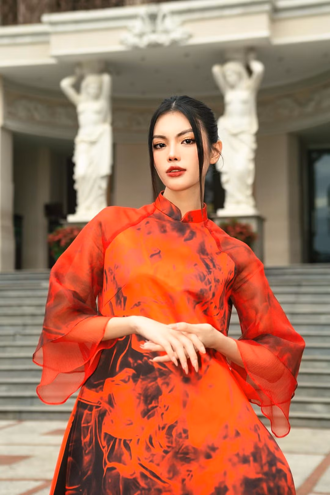 Nguoi dep 18 tuoi, eo 56cm thi Hoa hau Chuyen gioi Viet Nam-Hinh-6