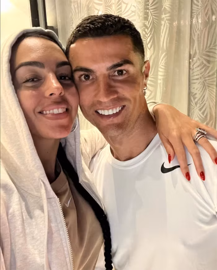 Ronaldo to chuc dam cuoi hoanh trang-Hinh-2