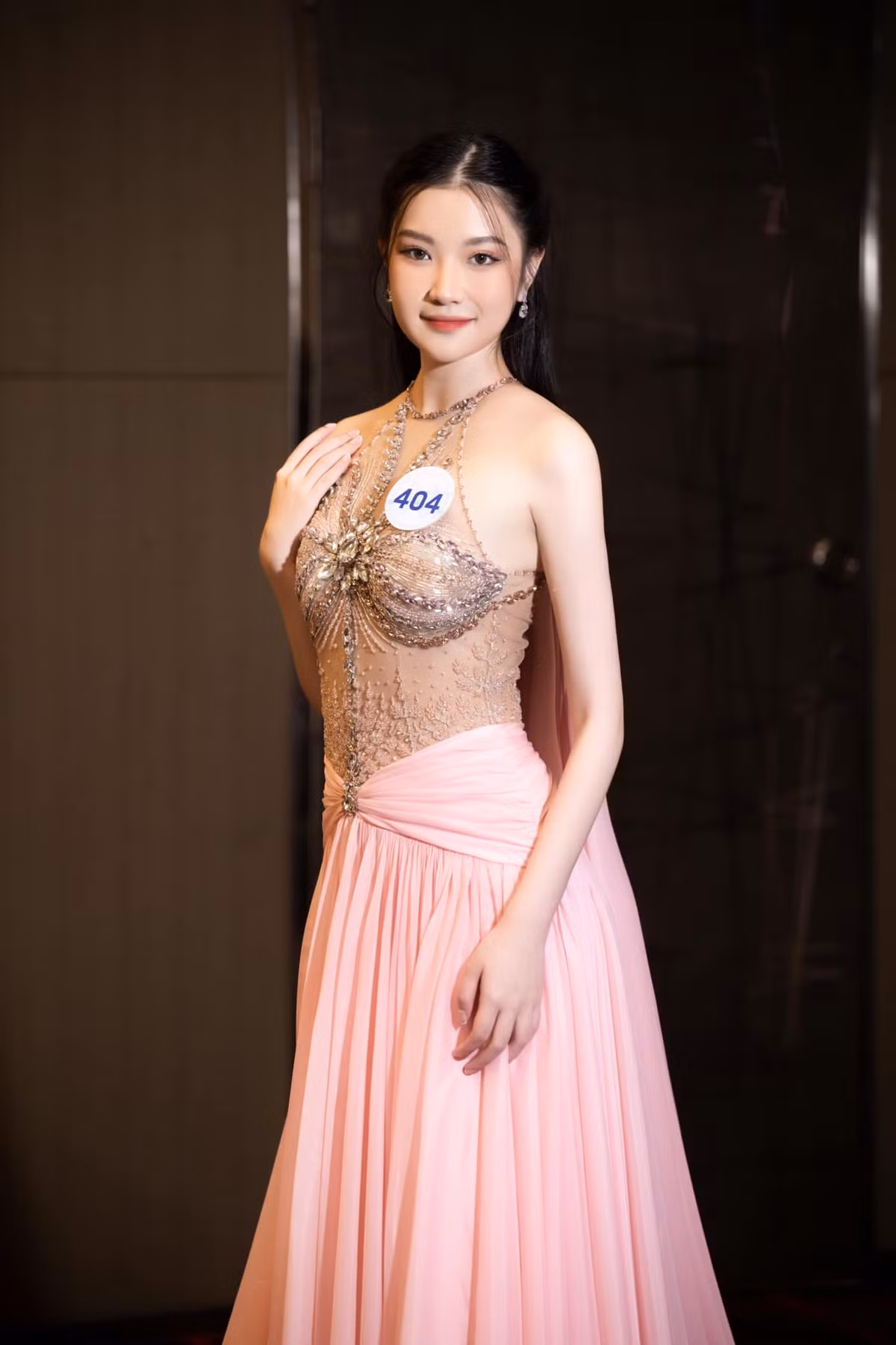 Con gái Chủ tịch tập đoàn vào chung kết Miss World Vietnam 2023 là ai? Con gai Chu tich tap doan vao chung ket Miss World Vietnam 2023 la ai?