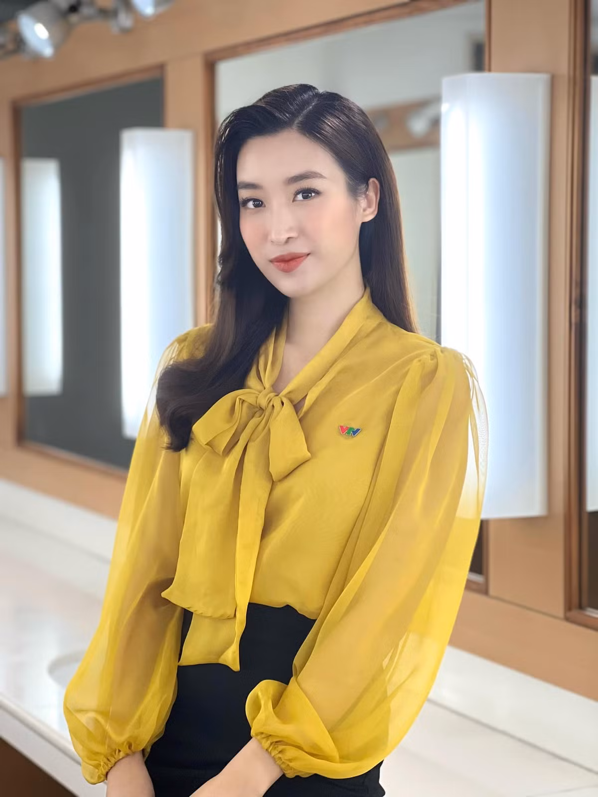 Lieu Do My Linh co tu bo cong viec tai VTV sau khi lay chong?