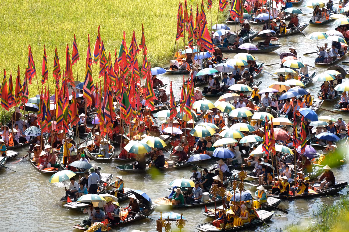 Tuan du lich Ninh Binh 2023: Ruc ro “Sac vang Tam Coc - Trang An”-Hinh-3