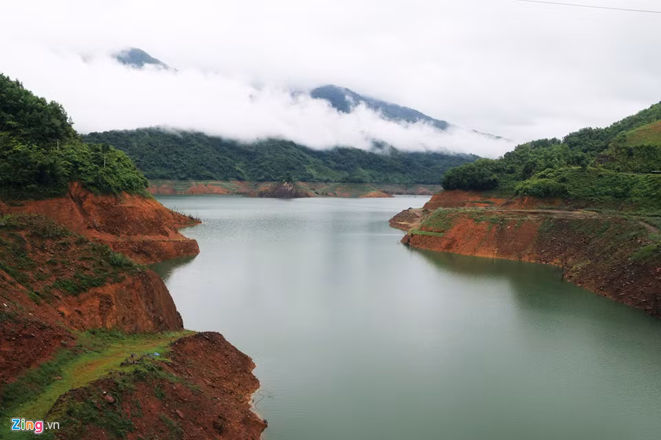 Nghịch lý Đà Nẵng, Quảng Nam ngập nặng nhưng thủy điện khô cạn - Hình 7 Nghich ly Da Nang, Quang Nam ngap nang nhung thuy dien kho can-Hinh-7