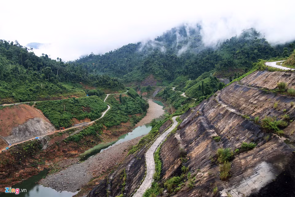 Nghịch lý Đà Nẵng, Quảng Nam ngập nặng nhưng thủy điện khô cạn - Hình 9 Nghich ly Da Nang, Quang Nam ngap nang nhung thuy dien kho can-Hinh-9