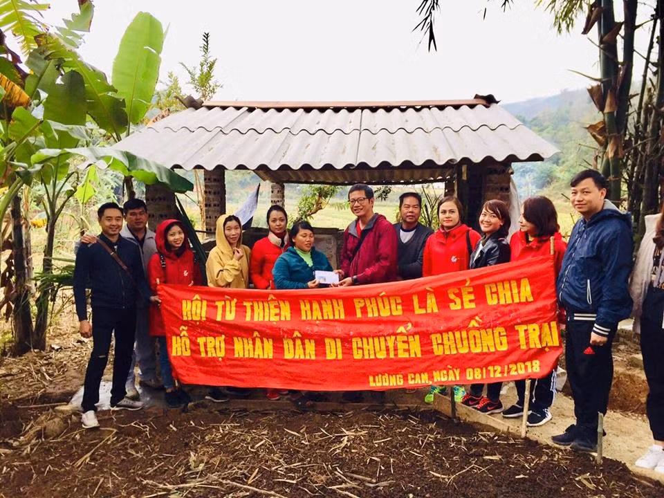 CLB hỗ trợ kinh phí cho người dân để xây dựng chuồng trại.