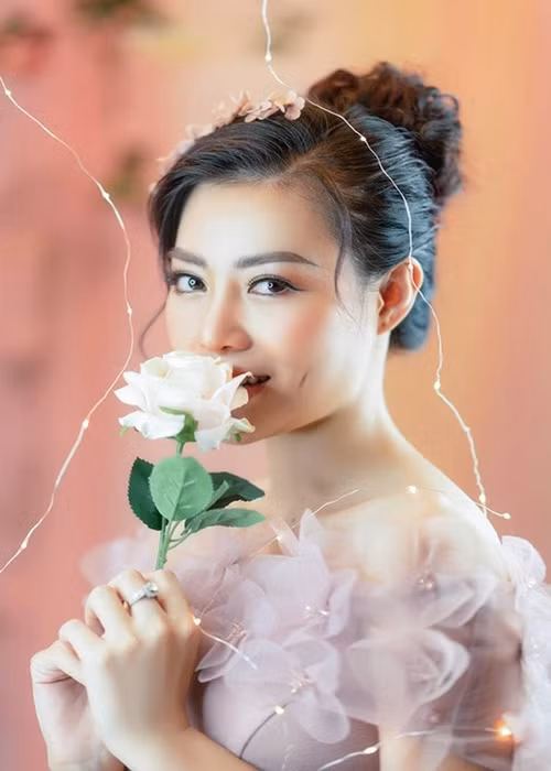 Thanh Hương từng chia sẻ, từ khi quen nhau năm 17 tuổi, cô luôn nghĩ chồng là người đàn ông của đời mình. Đến nay, sau 12 năm chung sống, nữ diễn viên chưa bao giờ hối hận.