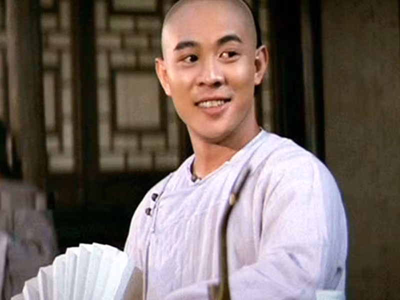 Sự nghiệp diễn xuất của Lý Liên Kiệt có bước ngoặt lớn vào năm 1991 khi anh được đạo diễn Từ Khắc mời đóng vai chính trong bộ phim “Hoàng Phi Hồng”. Nhờ dự án thành công, Lý Liên Kiệt có vai diễn để đời, được khán giả quen gọi là “Hoàng sư phụ”. Ảnh: Dân Việt