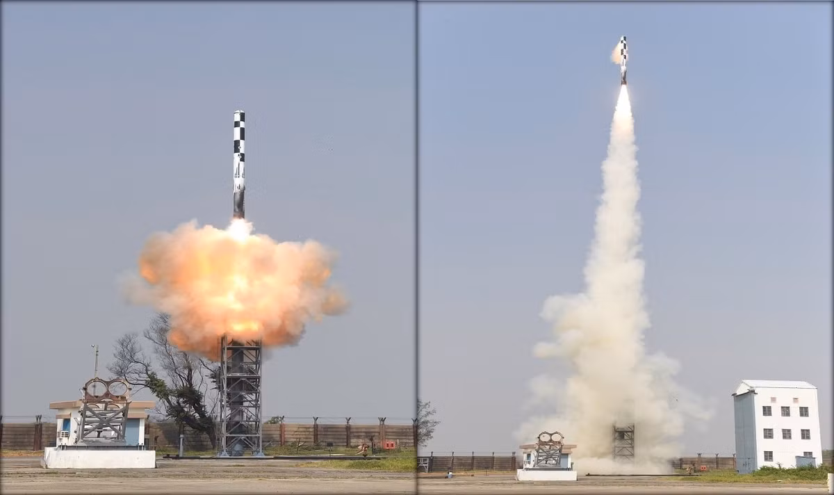 Được biết, nếu được phóng từ tàu chiến và hệ thống mặt đất, tên lửa BrahMos có thể bắn trúng mục tiêu ở khoảng cách tối đa 500km.