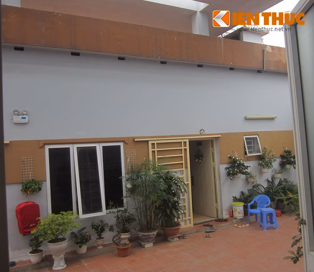 Căn hộ này có diện tích khoảng 80m2 trên tầng 30A.