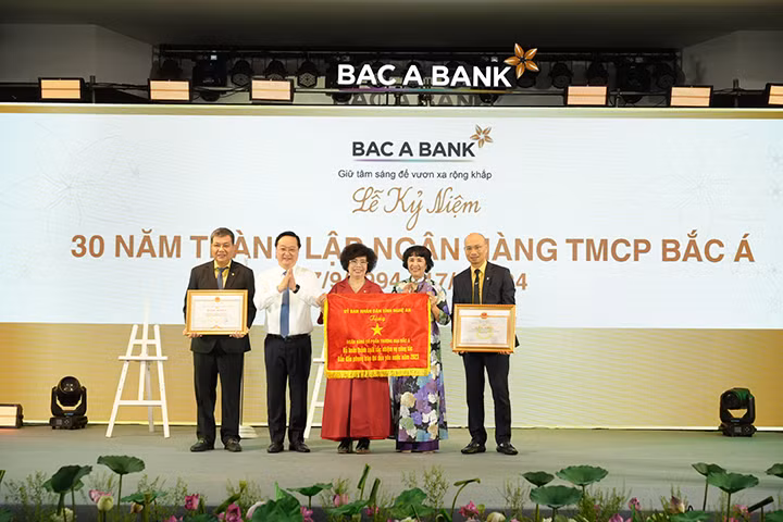 Ngan hang TMCP Bac A – 30 nam giu tam sang, vung chai